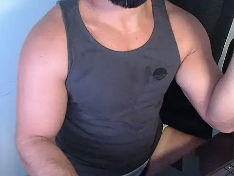 TopDaddy23 online show from 06-17-26, 03:02
