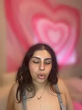 ThickerThanYoBitch online show from 07-17-26, 03:18