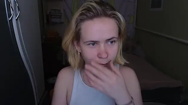 Riley Roo online show from 04-15-26, 07:48