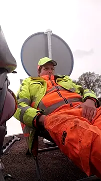 Knuffelstaaf123 online show from 04-10-26, 07:46