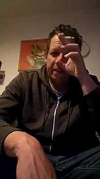 Knuffelstaaf123 online show from 04-14-26, 07:09