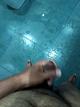 Snapshot of bobyyboyy1 chatting on 02-21-26, 04:02 bobyyboyy1 online show from 02-21-26, 04:02