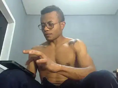 Snapshot of grandominantex1 chatting on 12-24-24, 10:17 grandominantex1 online show from 12-24-24, 10:17