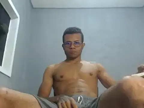 Snapshot of grandominantex1 chatting on 01-05-25, 07:17 grandominantex1 online show from 01-05-25, 07:17