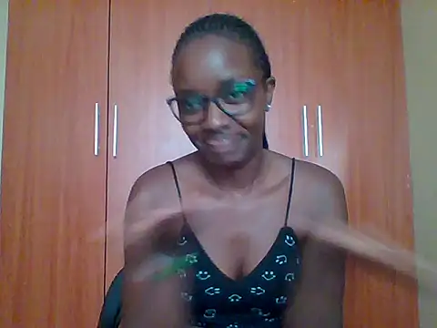Snapshot of sexy_darleen23 chatting on 06-11-26, 04:32 sexy darleen23 online show from 06-11-26, 04:32