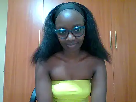 Snapshot of sexy_darleen23 chatting on 06-21-26, 06:05 sexy darleen23 online show from 06-21-26, 06:05