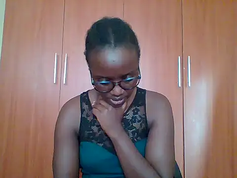 Snapshot of sexy_darleen23 chatting on 06-28-26, 07:03 sexy darleen23 online show from 06-28-26, 07:03