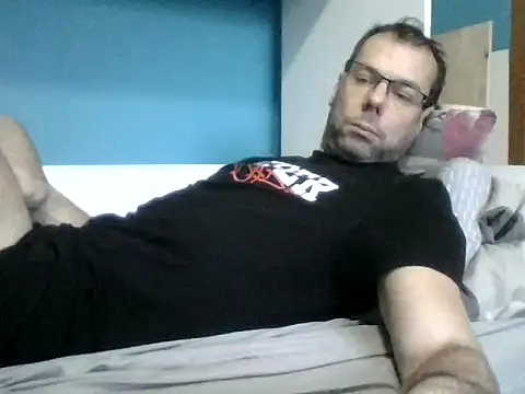 Snapshot of SEBIX-35 chatting on 11-22-25, 07:40 SEBIX-35 online show from 11-22-25, 07:40