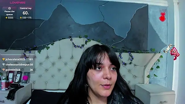 AmberGreyy  online show from 04-06-26, 05:36