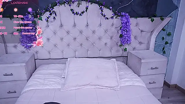 AmberGreyy  online show from 05-22-26, 08:47