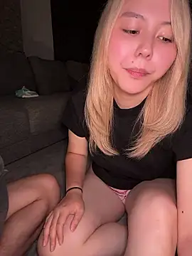 NANAchan R online show from 07-03-26, 02:23