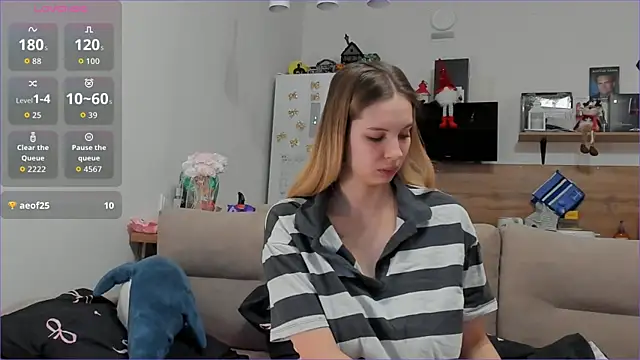 Snapshot of Girl_alone_home chatting on 02-06-26, 03:48 Girl alone home online show from 02-06-26, 03:48