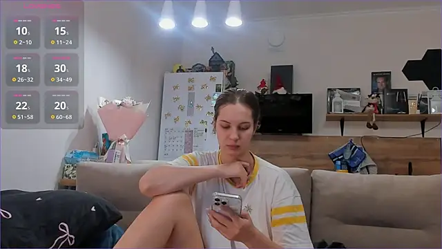 Snapshot of Girl_alone_home chatting on 03-21-26, 01:05 Girl alone home online show from 03-21-26, 01:05