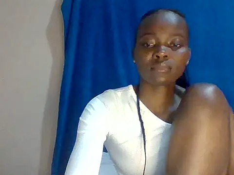 Snapshot of sweet_love00 chatting on 03-02-26, 05:19 sweet love00 online show from 03-02-26, 05:19