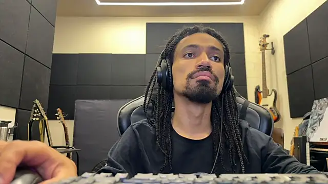 hotcamboy420 online show from 05-07-26, 04:07