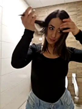 Snapshot of LydiaMaus96 chatting on 03-27-26, 03:45 LydiaMaus96 online show from 03-27-26, 03:45