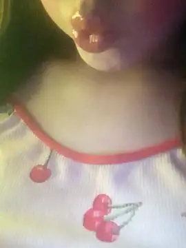 Snapshot of youka_tr chatting on 06-16-26, 11:51 youka tr online show from 06-16-26, 11:51