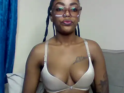 Snapshot of _crystal_princesss chatting on 06-14-26, 10:23 crystal princesss online show from 06-14-26, 10:23