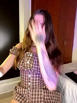 Snapshot of LynnSam_ chatting on 01-08-26, 12:24 LynnSam online show from 01-08-26, 12:24