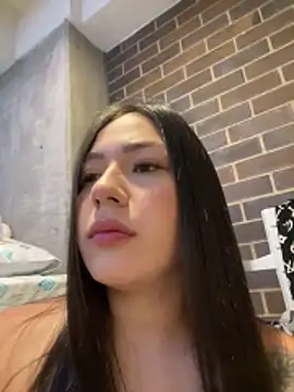 Latina vanessa online show from 04-04-26, 11:02