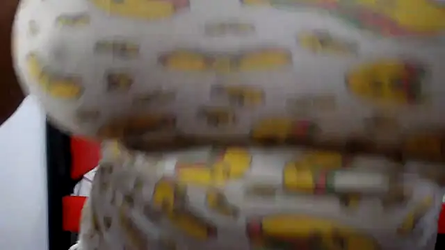 Sweettei online show from 10-18-25, 11:11