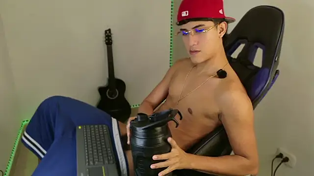 Juan da01 online show from 05-20-26, 03:34