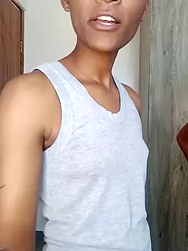 Snapshot of kelsie421 chatting on 12-29-24, 06:14 kelsie421 online show from 12-29-24, 06:14