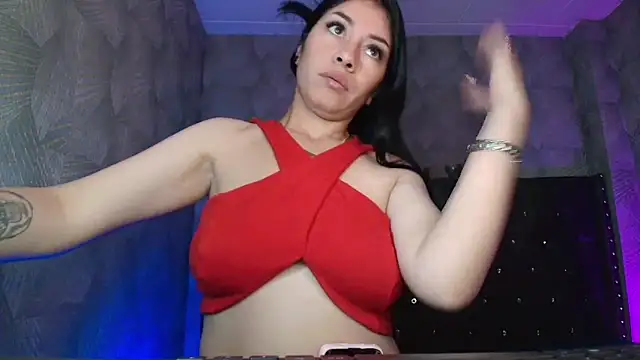 AnnaliOlsenX online show from 05-27-26, 06:16