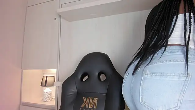 tamaraa smiith online show from 03-04-26, 07:53