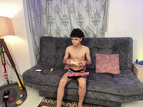 MyLatinHotBoys online show from 03-12-25, 11:12