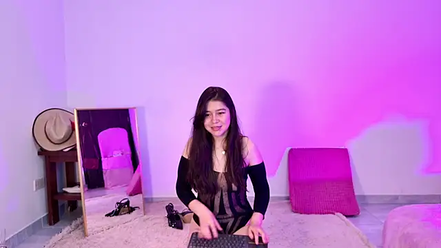 pink flower  online show from 03-06-26, 11:12