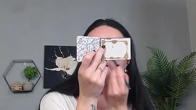 IzabelllNoir online show from 05-24-26, 04:50