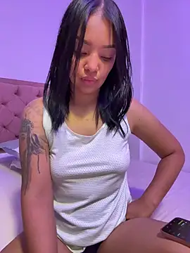 Sara LipsX online show from 06-02-26, 02:46