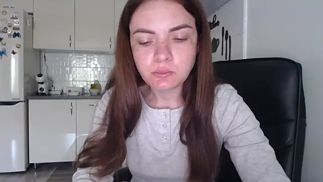 Snapshot of _JustmeHere_ chatting on 06-27-26, 07:35 JustmeHere online show from 06-27-26, 07:35