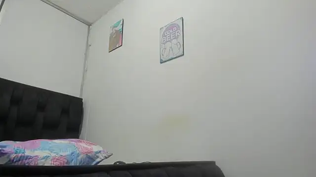 Snapshot of Brenda_Smith69 chatting on 06-22-26, 01:51 Brenda Smith69 online show from 06-22-26, 01:51