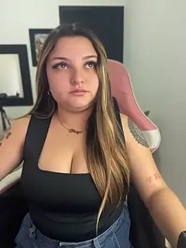 SweetPaige  online show from 06-28-26, 01:06