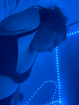 Snapshot of BBW2320 chatting on 11-06-25, 05:30 BBW2320 online show from 11-06-25, 05:30