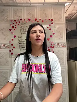 Alanna atm  online show from 02-05-25, 03:09