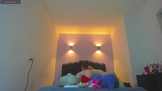 Sofia Clauss  online show from 03-16-26, 04:18