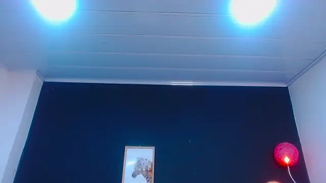 Snapshot of candy_lux_ chatting on 01-10-26, 06:53 candy lux online show from 01-10-26, 06:53