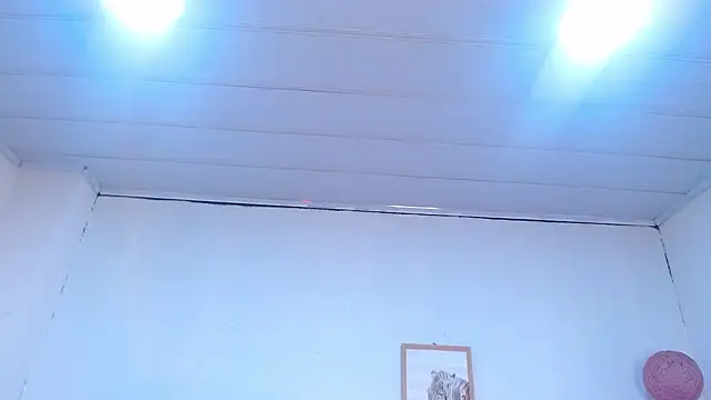 Snapshot of candy_lux_ chatting on 02-22-26, 05:33 candy lux online show from 02-22-26, 05:33