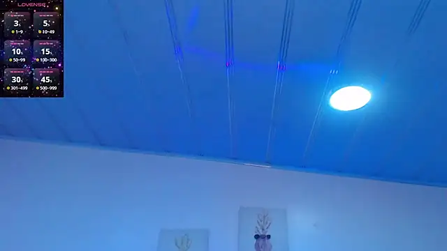 Snapshot of candy_lux_ chatting on 03-07-26, 04:48 candy lux online show from 03-07-26, 04:48