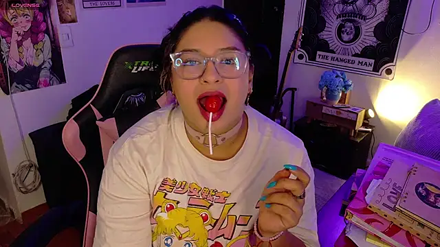 Snapshot of mollyshake1 chatting on 03-28-26, 07:08 mollyshake1 online show from 03-28-26, 07:08