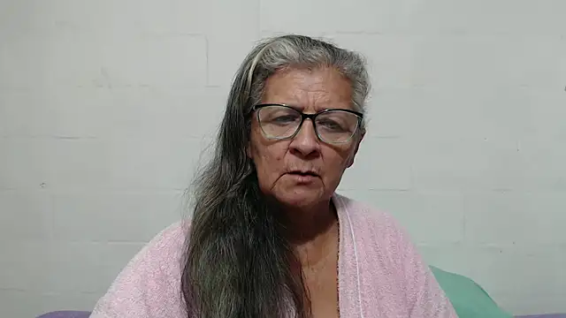 Snapshot of candy_mature_ chatting on 10-05-25, 12:25 candy mature online show from 10-05-25, 12:25