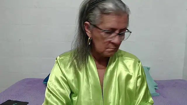 Snapshot of candy_mature_ chatting on 10-06-25, 11:35 candy mature online show from 10-06-25, 11:35