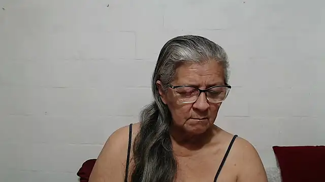 Snapshot of candy_mature_ chatting on 10-18-25, 12:06 candy mature online show from 10-18-25, 12:06