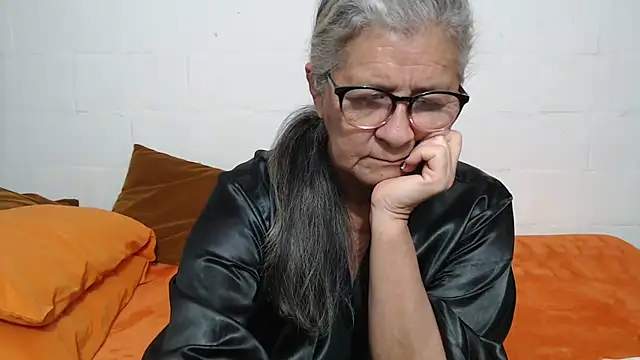 Snapshot of candy_mature_ chatting on 01-08-26, 10:17 candy mature online show from 01-08-26, 10:17