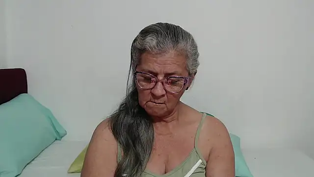 Snapshot of candy_mature_ chatting on 03-25-26, 10:49 candy mature online show from 03-25-26, 10:49