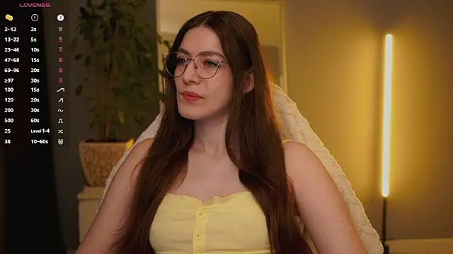 Ester Hill online show from 02-12-26, 03:23