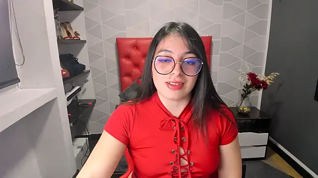 MiaWils  online show from 12-28-24, 10:34